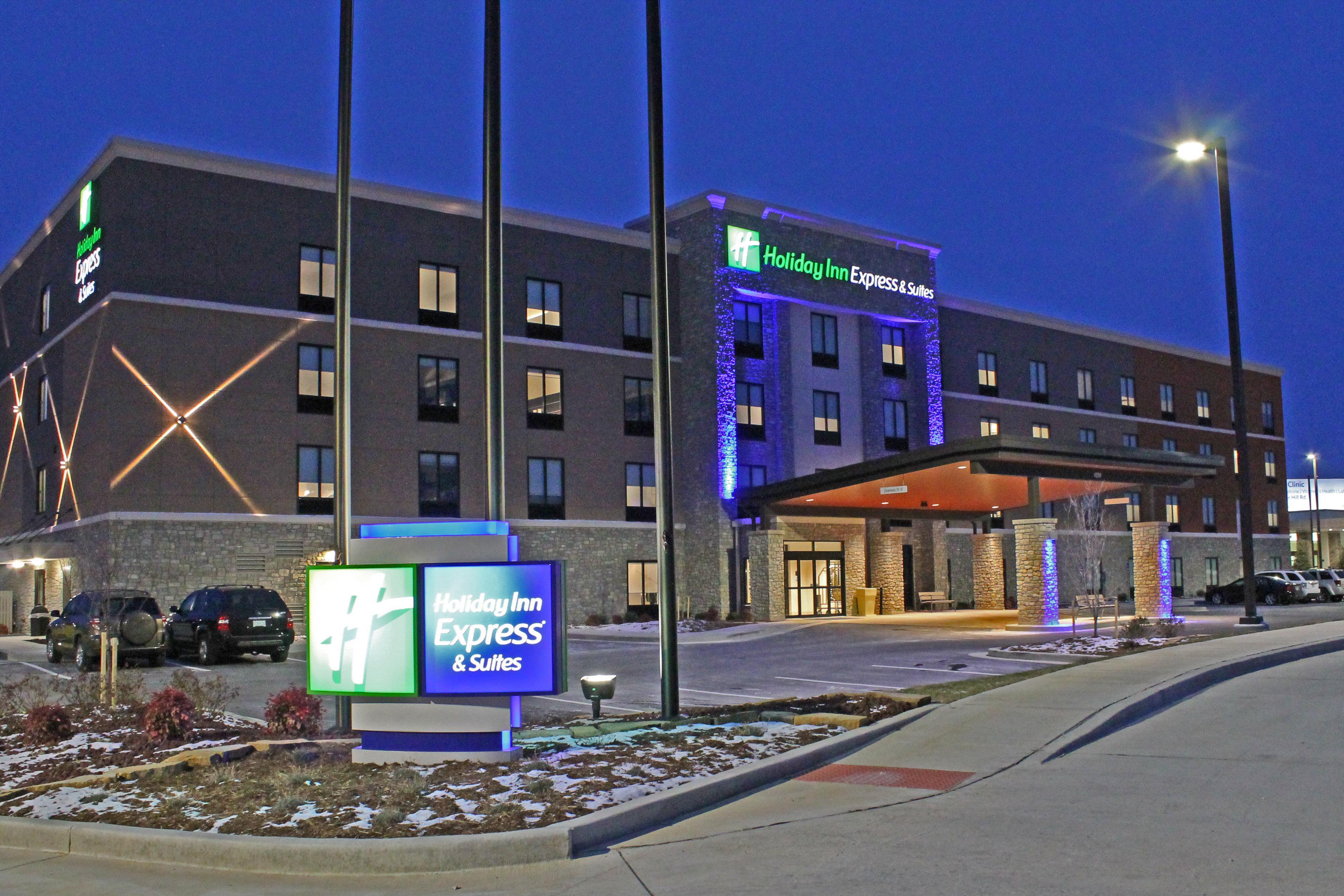 Mehlville Holiday Inn Express & Suites - St. Louis South - I-55, An Ihg Hotel מראה חיצוני תמונה